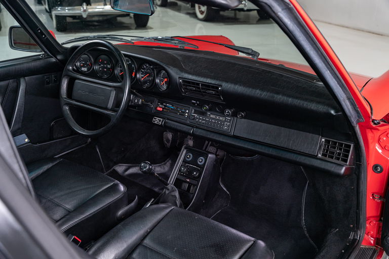 Porsche 911 Carrera 3.2 (US)