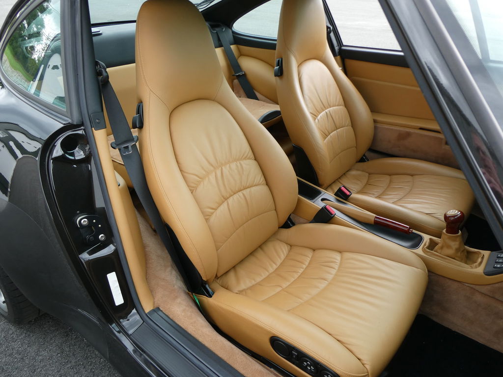 Porsche 993 Carrera 4S