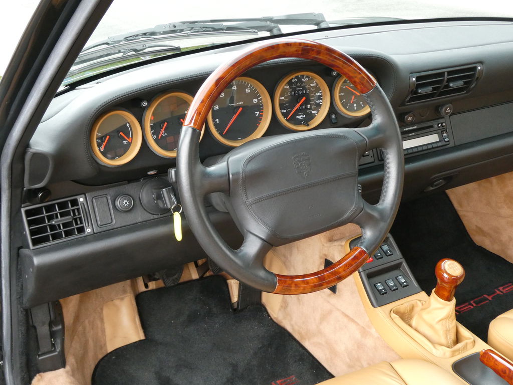 Porsche 993 Carrera 4S