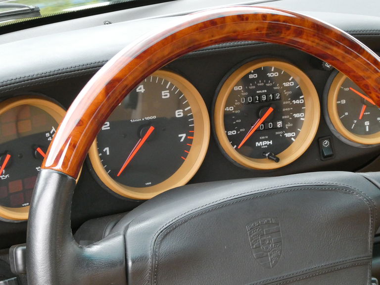 Porsche 993 Carrera 4S