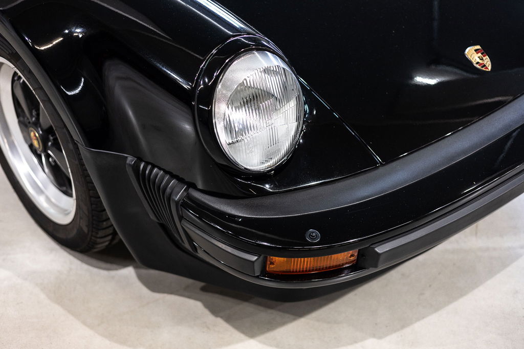 Porsche 911 Carrera 3.2 Speedster