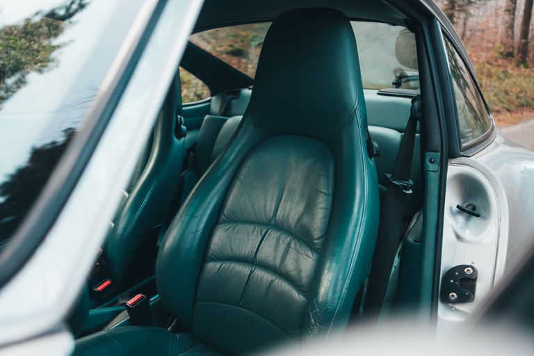 Porsche 993 Carrera 4S