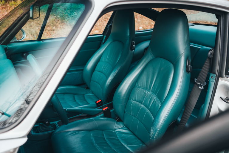 Porsche 993 Carrera 4S