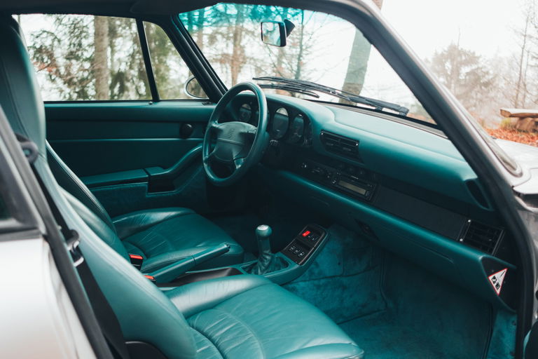Porsche 993 Carrera 4S