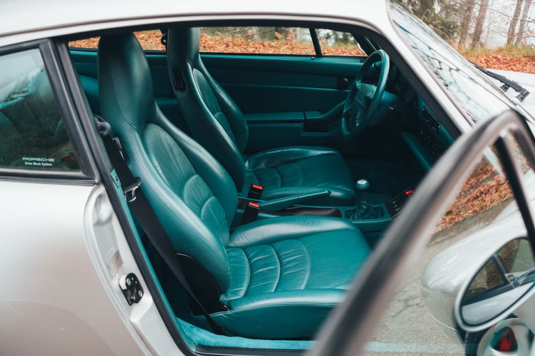 Porsche 993 Carrera 4S