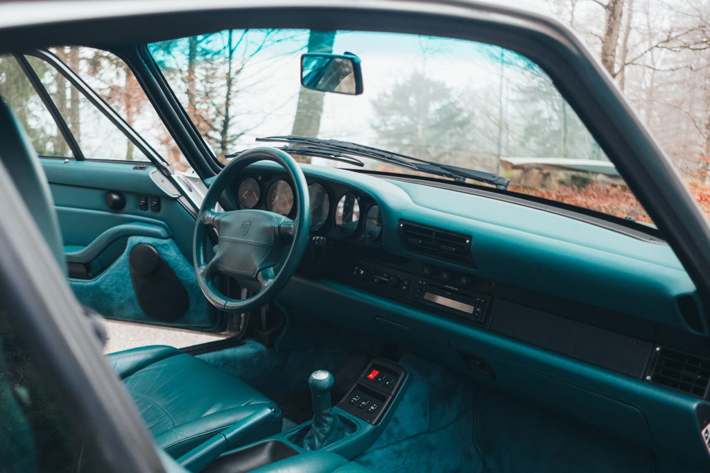Porsche 993 Carrera 4S