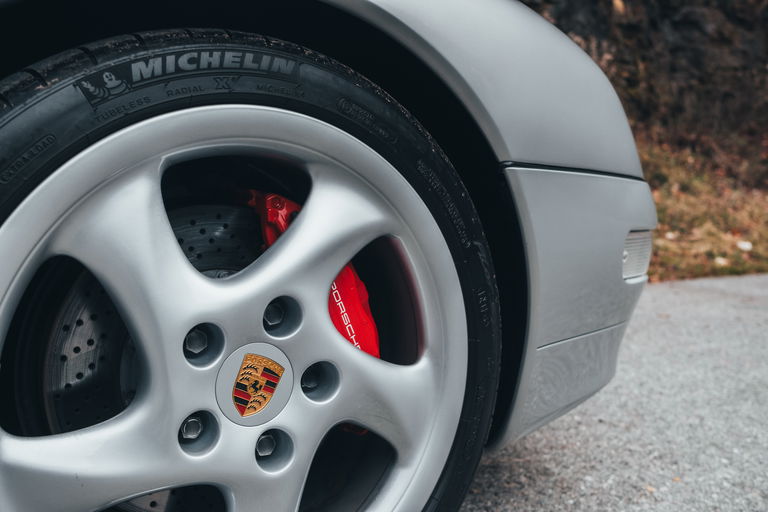 Porsche 993 Carrera 4S