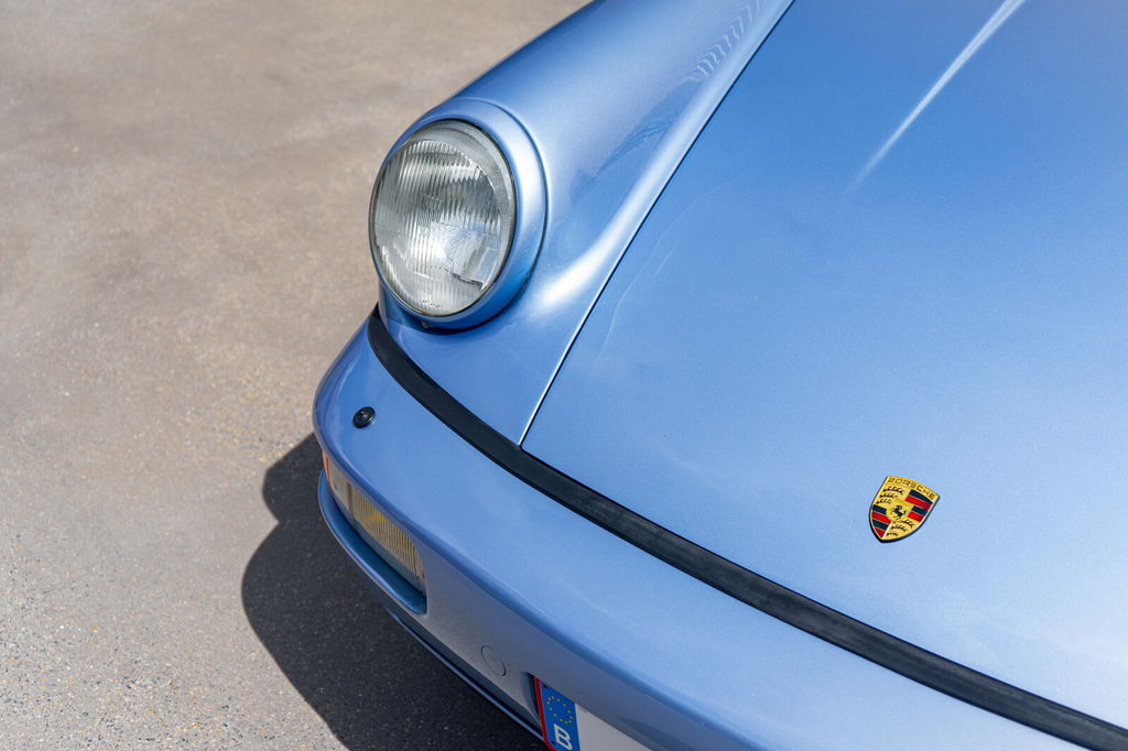 Porsche 964 Carrera 4