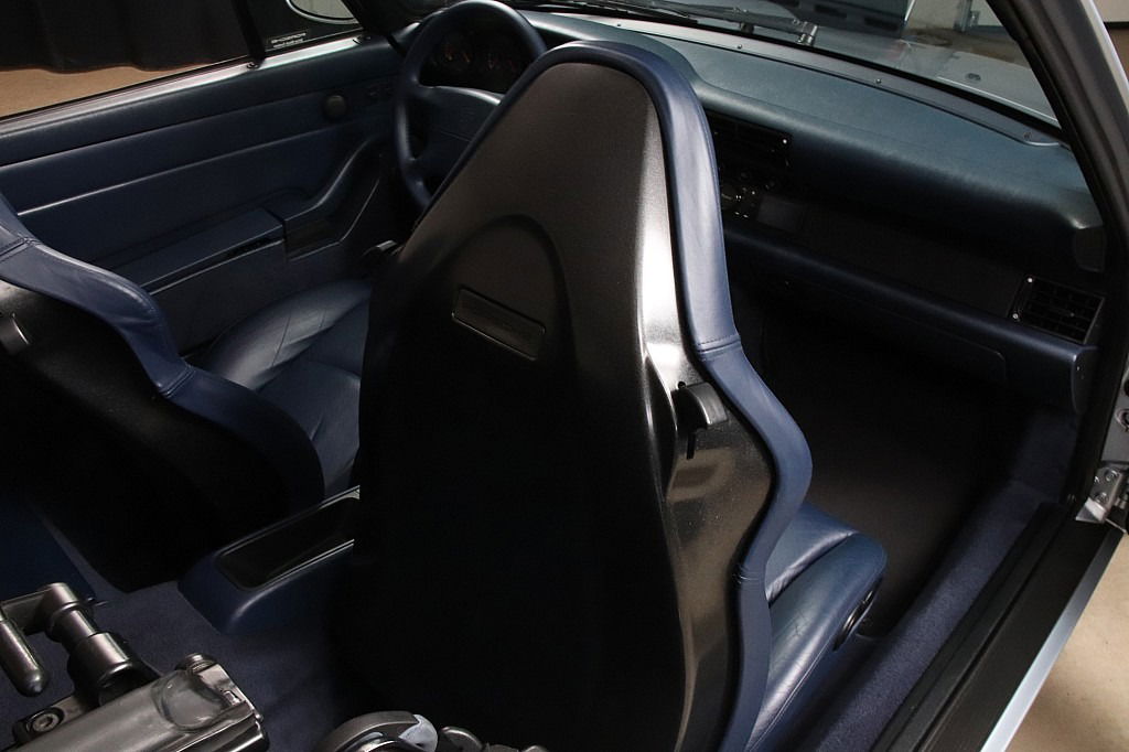 Porsche 993 Carrera 4