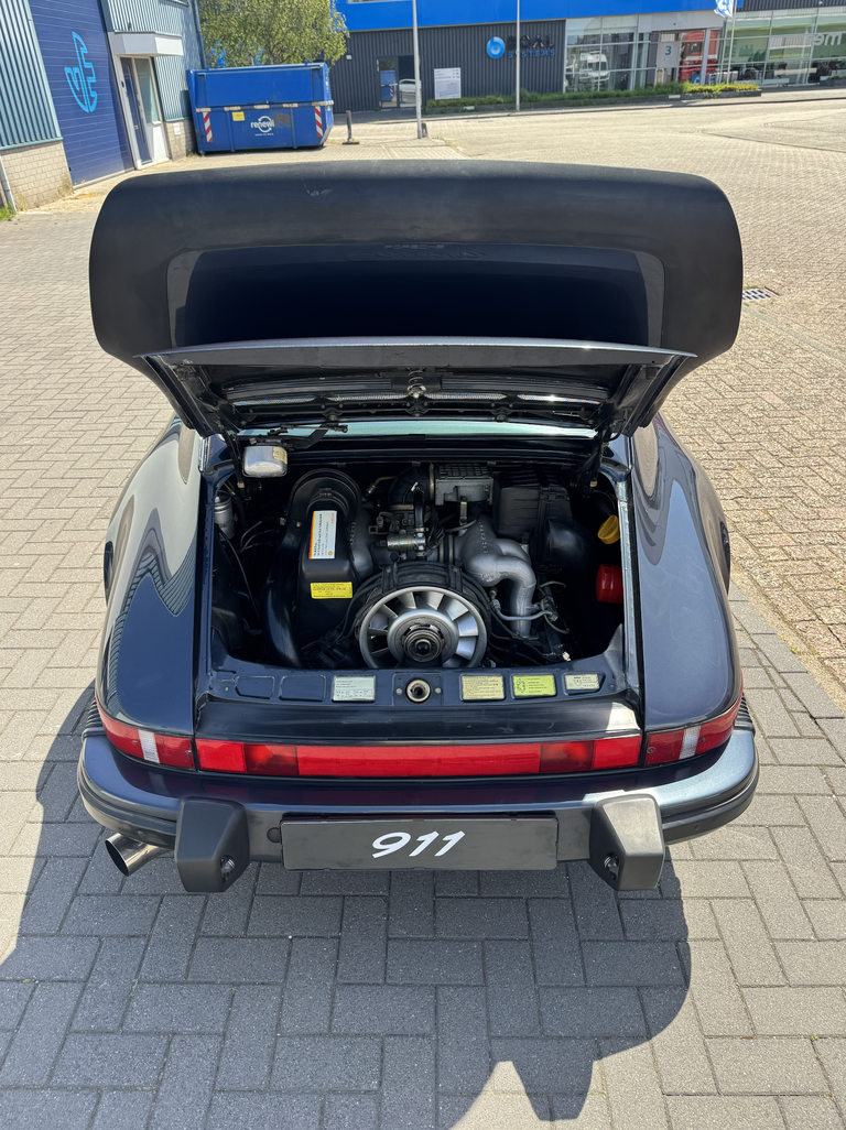 Porsche 911 Carrera 3.2