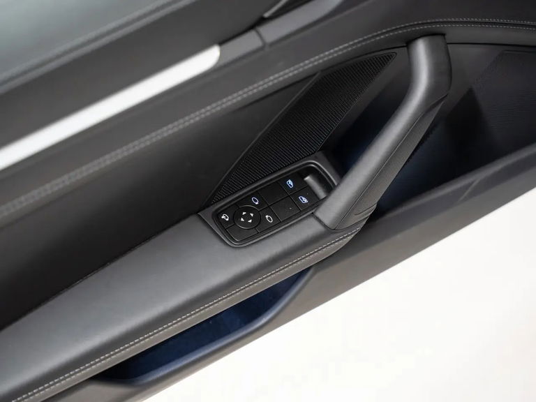 Porsche 992 Carrera T