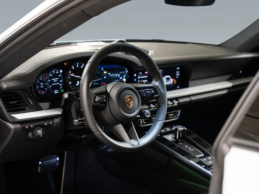 Porsche 992 Carrera T