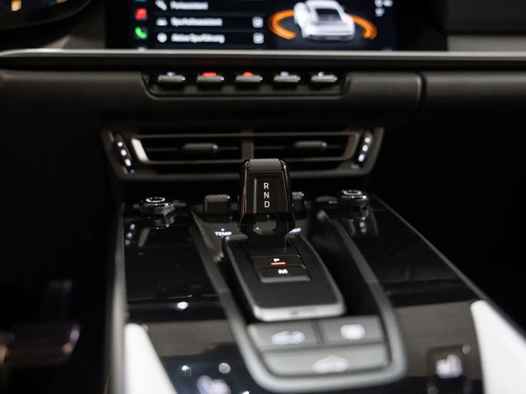 Porsche 992 Carrera T