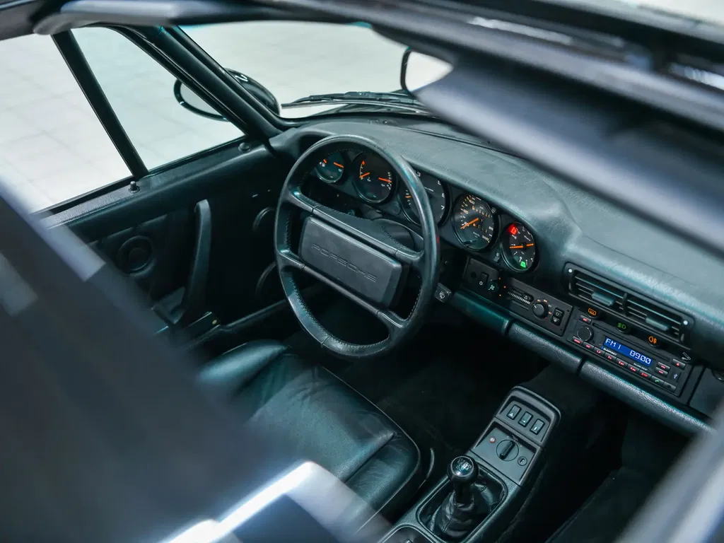 Porsche 964 Carrera 2