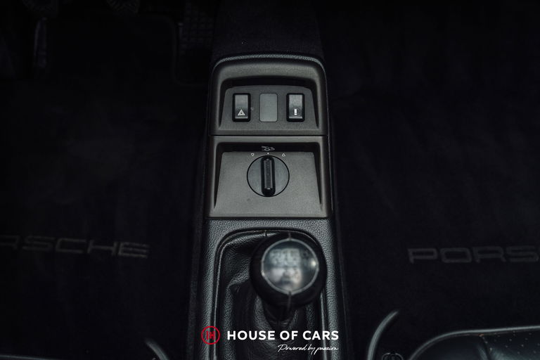 Porsche 964 Carrera 2 Speedster