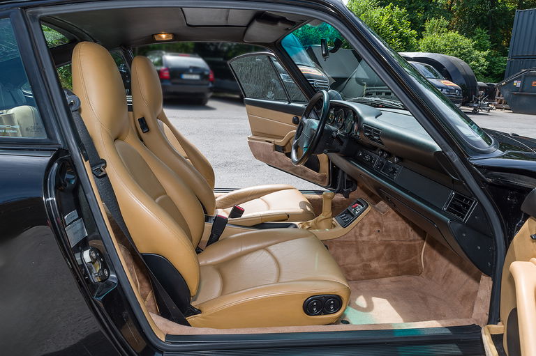 Porsche 993 Carrera 4S