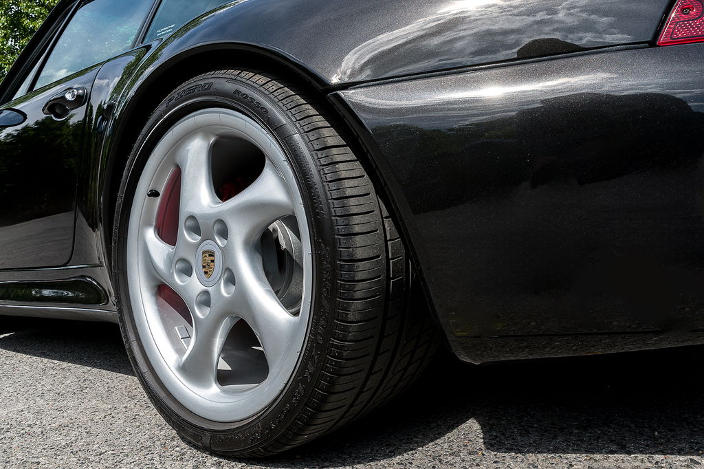 Porsche 993 Carrera 4S