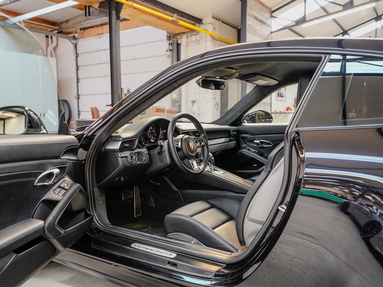 Porsche 991.2 Carrera 4 GTS