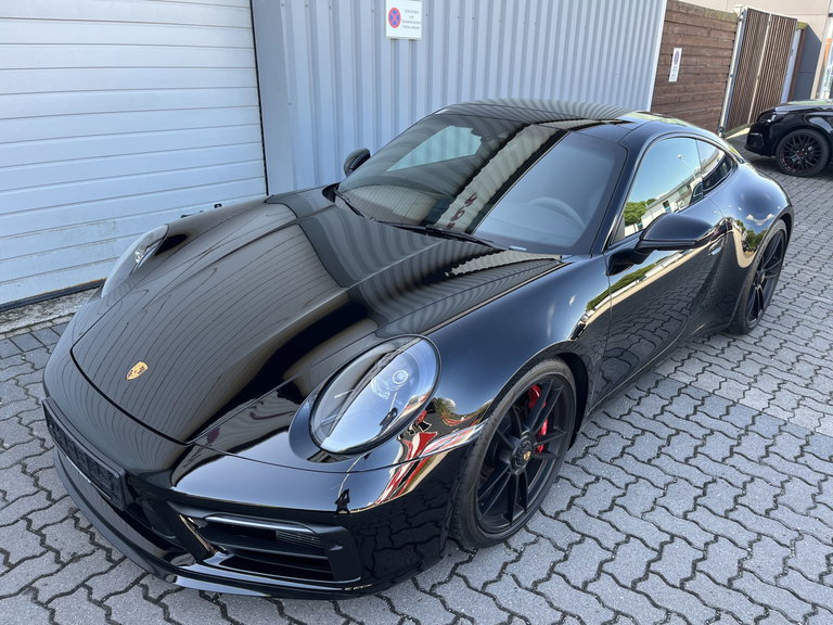 Porsche 992 Carrera GTS