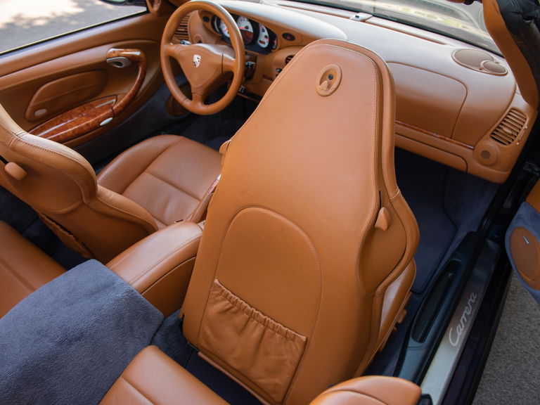 Porsche 996 Carrera 4