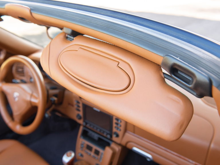 Porsche 996 Carrera 4