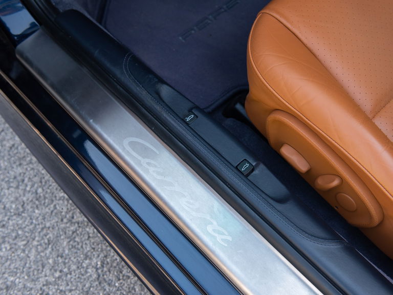 Porsche 996 Carrera 4