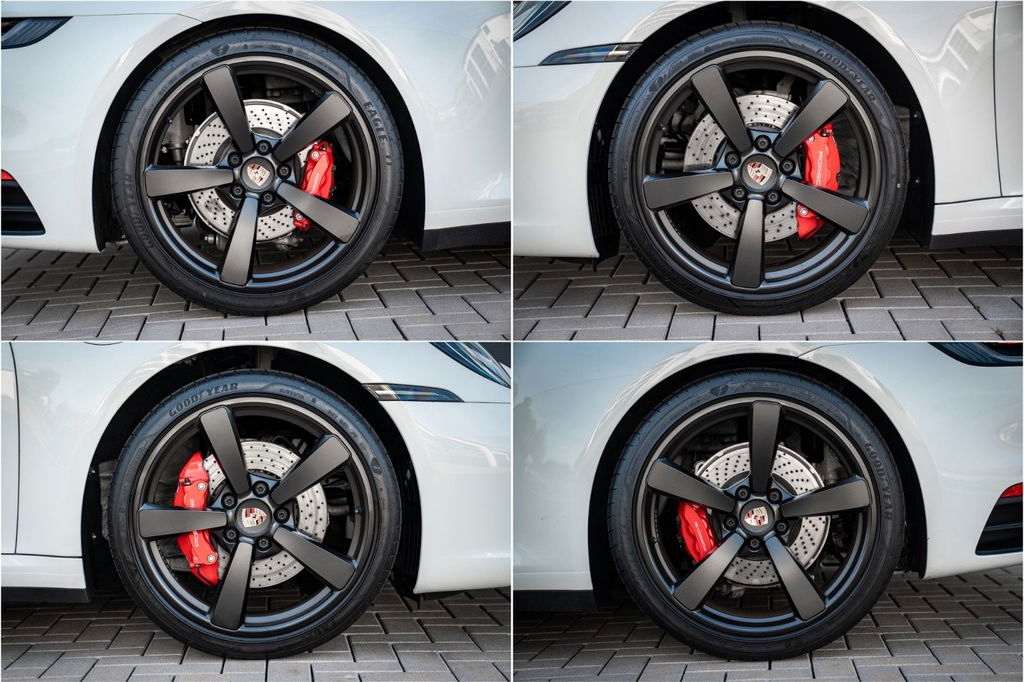 Porsche 992 Carrera 4S