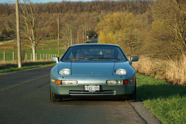 Porsche 928 S4