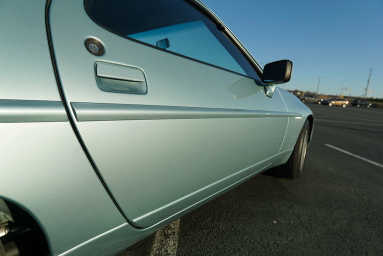 Porsche 928 S4