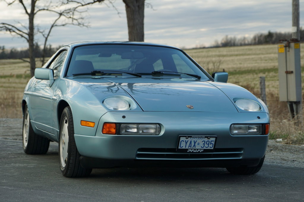 Porsche 928 S4