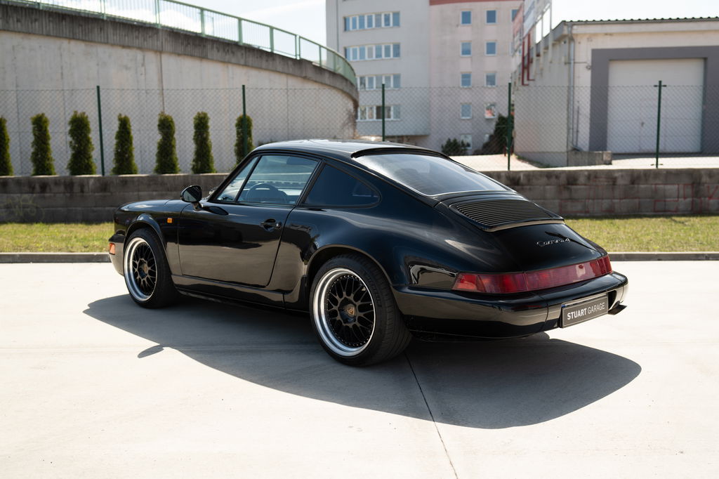 Porsche 964 Carrera 4