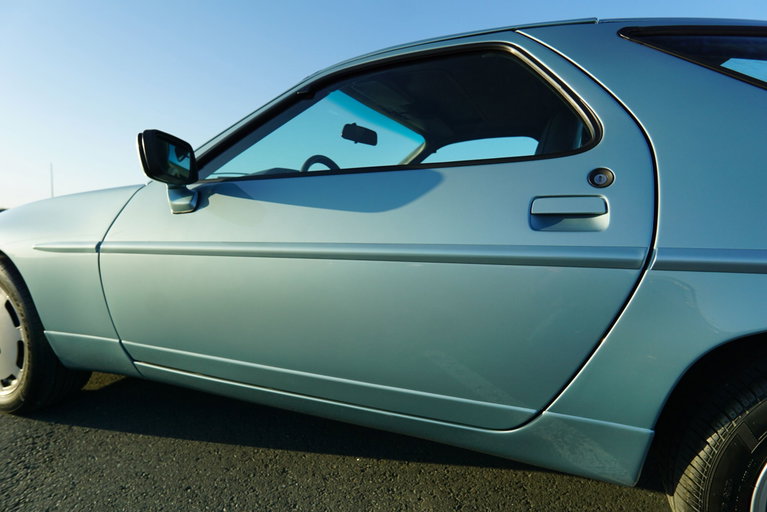 Porsche 928 S4