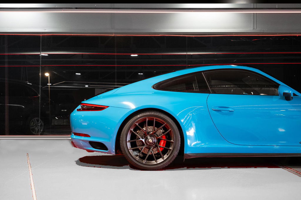 Porsche 991.2 Carrera GTS