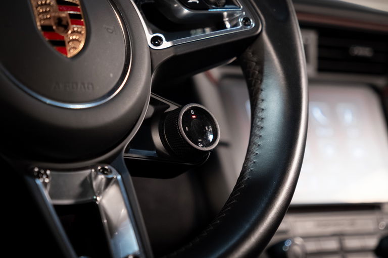 Porsche 991.2 Carrera GTS