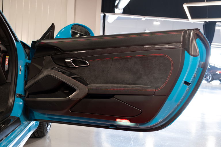 Porsche 991.2 Carrera GTS