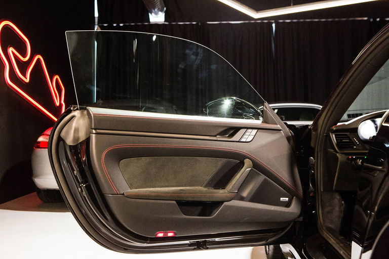 Porsche 992 Carrera 4 GTS