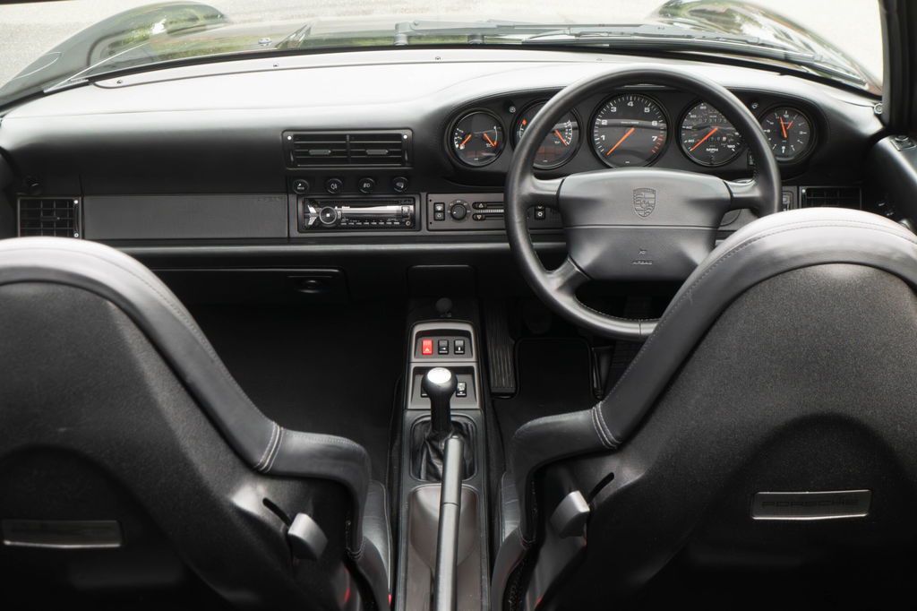 Porsche 993 Carrera 4