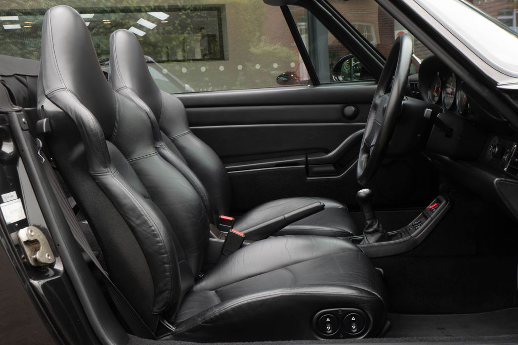 Porsche 993 Carrera 4