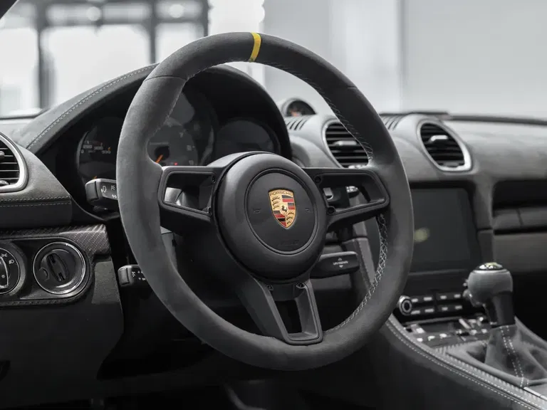 Porsche 718 Spyder RS