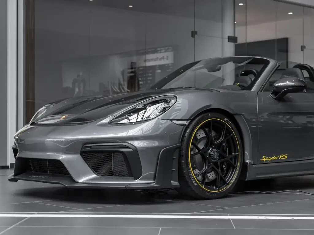 Porsche 718 Spyder RS
