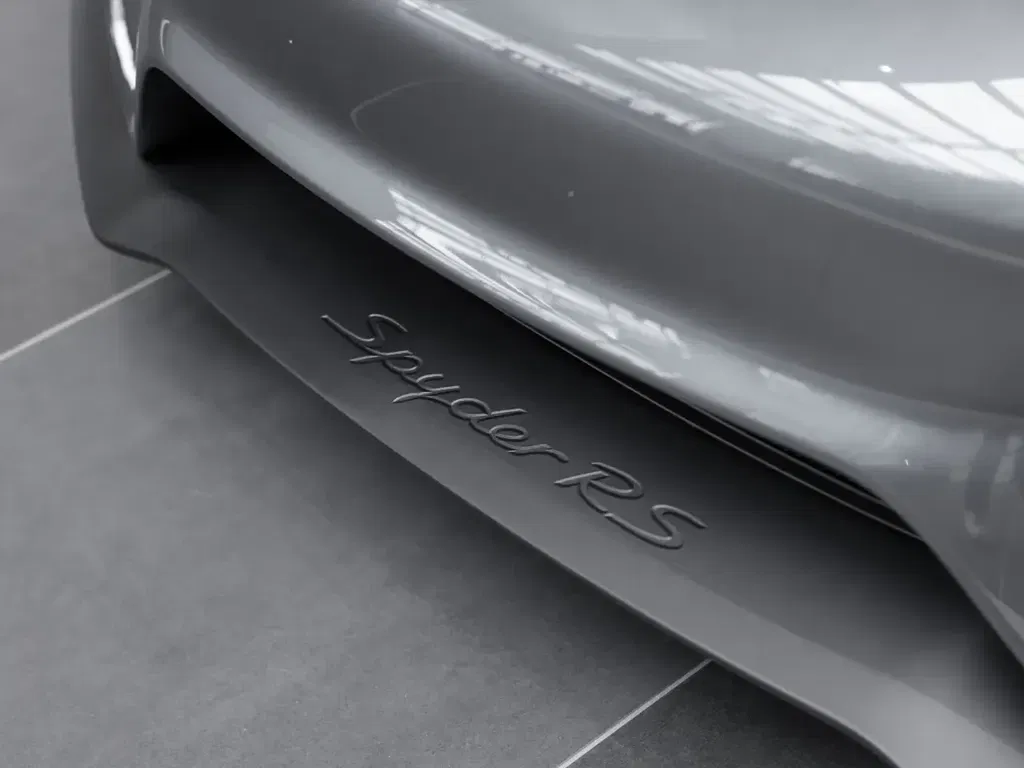 Porsche 718 Spyder RS