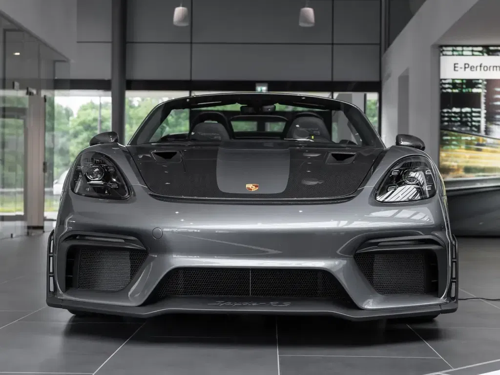 Porsche 718 Spyder RS