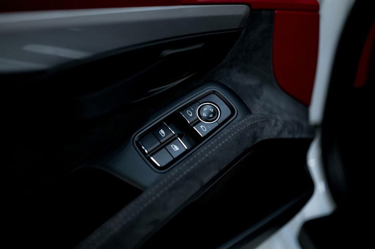 Porsche 718 Boxster