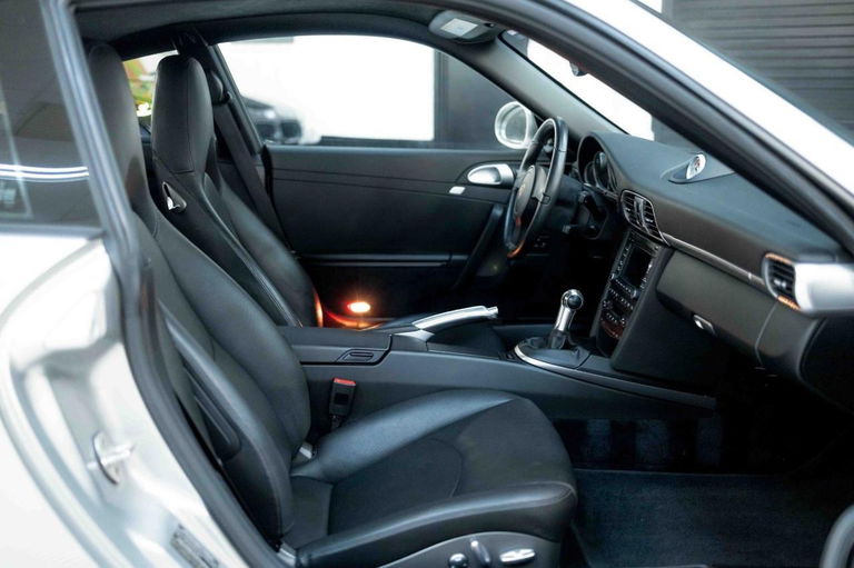 Porsche 997.2 Carrera 4S