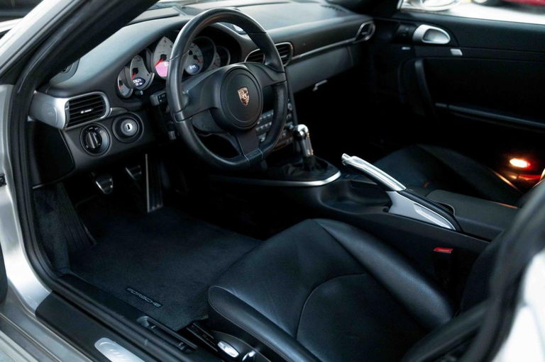 Porsche 997.2 Carrera 4S