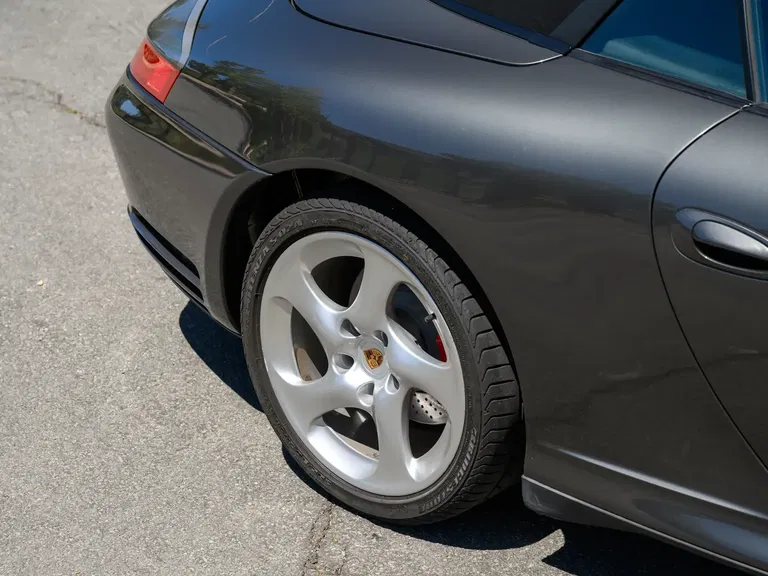 Porsche 996 Carrera 4S