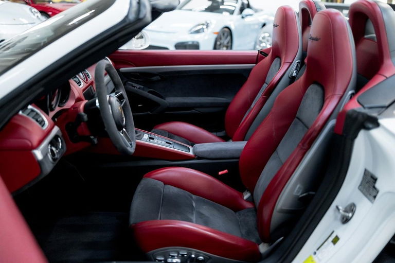 Porsche 718 Boxster