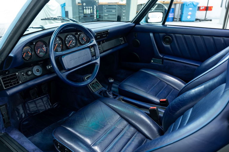 Porsche 964 Carrera 4