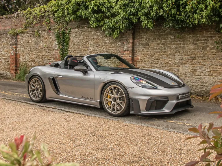 Porsche 718 Spyder RS