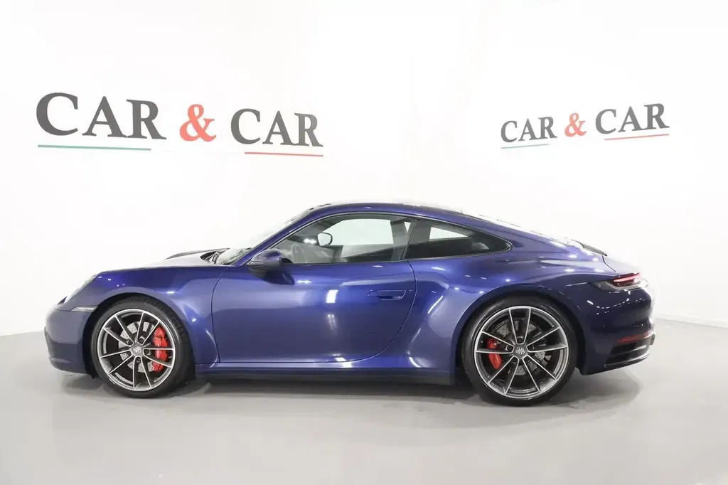 Porsche 992 Carrera 4S